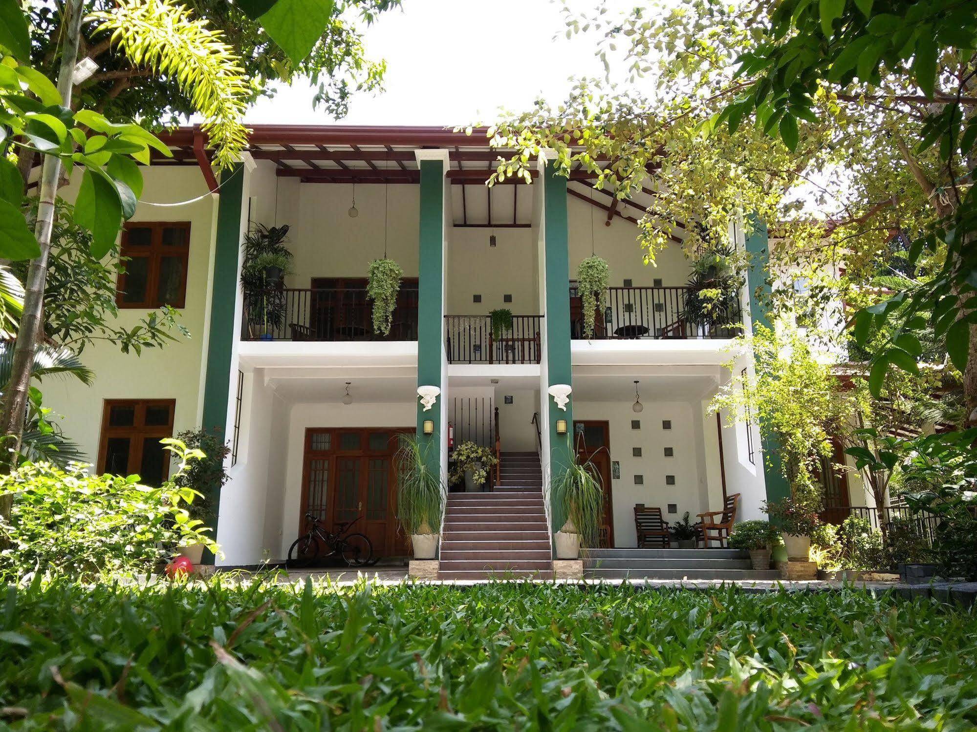 Bed and Breakfast West Dene Negombo Exterior foto